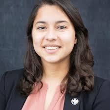 Sally Lowell's Instagram, Twitter & Facebook