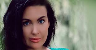 Claire Cannon's Instagram, Twitter & Facebook