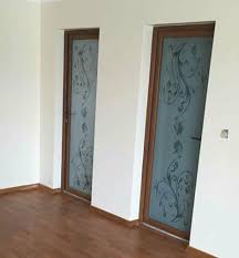 Usi Ferestre Cu Geam Sablat Pictat Cu Model Post Facebook