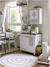 Vintage Cabinet With Sweet Little Feet Prettily Dressed Chairs And Gray Paints Deco Maison De Campagne Deco Interieure Decoration Interieure