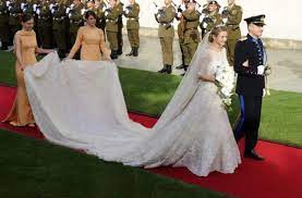 7meter.com mempersembahkan link alternatif resmi dan terpercaya kepada para member setia yakni linkalternatif7meter.fun. Fraktur Lee Durst Brautkleider Mit Schleier Und Schleppe Antworten Schlank Mathematisch