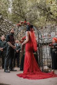 It's also the wedding theme, the wedding decor, and the wedding color. 60 Red And Black Wedding Ideas Weddingomania