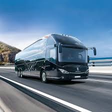 Luxury Bus taxi service in Manali