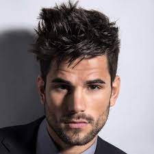 What are the most popular men's haircuts and men's hairstyles? Pin On Capelli Uomo
