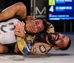 Vagner Rocha Demonstrates His Famous Python Trap