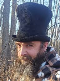 Beginning stages of my 1st top hat, …… stay tuned, ❤️