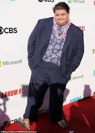 Lost Alum Jorge Garcia 47 Seen In Public For First Time In Over Two Years Running Errands In La Daily Mail Online