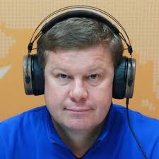Эту трансляцию зрители запомнят надолго благодаря спору между спортивным комментатором. Djys4yibksu7nm
