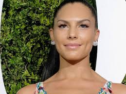 Über 20 nachrichten auf deutsch zum thema anne hathaway schauspielerin. Selling Sunset Star Amanza Smith Spurlos Verschwunden Dramatische Letzte Nachricht Vom Vater Ihrer Kinder Bunte De