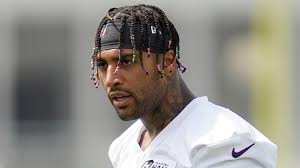 Vikings TE Irv Smith undergoes thumb surgery, not ruled out for season  opener vs. Packers