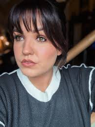 Distracting straight hair morning routines