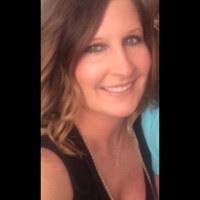 Kari Minton's Instagram, Twitter & Facebook