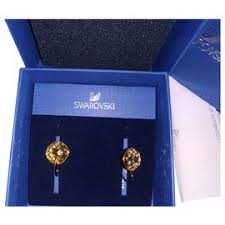 From rose gold to silver earrings, there's a pair for every personality and style in our curated collection. Second Hand Swarovski Jewellery Joli Closet