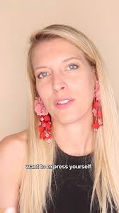 Have you tried layering fragrances? It’s how you create something totally  your own, and there are so many possibilities with PINROSE scents. Here our  founder, Erica, talks about the “base layer” (Sun ...