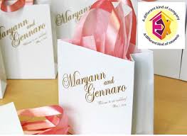 No 1 Nigerian Wedding Blog On Instagram Souvenir Gifts Bag By Exquisitesouvenirs Nigerianw Custom Wedding Gifts Wedding Gift Bags Wedding Gift Favors