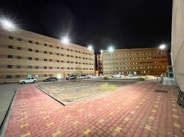 تتميز جامعة أريس (الاسطرلاب)الدولية بميزات تجعلها في مرحلة متقدمة عن مثيلاتها. Ø¬Ø§Ù…Ø¹Ø© Ø·ÙŠØ¨Ø© Taibah U On Twitter Ø¬Ø§Ù†Ø¨ Ù…Ù† ØªÙÙ‚Ø¯ ÙˆÙƒÙŠÙ„ Ø¬Ø§Ù…Ø¹Ø© Ø·ÙŠØ¨Ø© Ù„Ù„ÙØ±ÙˆØ¹ Ø¯ Ø¹Ù…Ø± Ø§Ù„Ù†Ø²Ù‡Ø© Ù„Ù„Ù…Ø¹Ø§Ù…Ù„ ÙˆØ§Ù„Ù…Ø±Ø§ÙÙ‚ Ø§Ù„Ø¹Ø§Ù…Ø© ÙˆØ§Ù„Ø¥Ø¬Ø±Ø§Ø¡Ø§Øª Ø§Ù„Ø§Ø­ØªØ±Ø§Ø²ÙŠØ© Ø§Ù„Ù…Ø·Ø¨Ù‚Ø© Ø¨ÙØ±Ø¹ Ù…Ø­Ø§ÙØ¸Ø© ÙŠÙ†Ø¨Ø¹ ÙˆØ¬Ø§Ù‡Ø²ÙŠØªÙ‡Ø§ ÙˆØ³ÙŠØ± Ø§Ù„Ø¹Ù…Ù„ ÙÙŠ Ø§Ø³ØªÙƒÙ…Ø§Ù„ Ø³ÙƒÙ† Ø§Ù„Ø·Ø§Ù„Ø¨Ø§Øª Ø§Ù„Ø±Ø³Ù…ÙŠ Https T Co Q9kowxrmjn