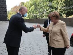 Встреча зеленского и меркель в киеве: Ftzmlrxxvjgbum