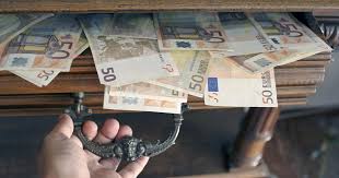 Ob eines der beiden kinder zu lebzeiten mehr oder weniger geld vom vater. Erbschaftsteuer Wer Zahlt Wie Viel Klarmacher