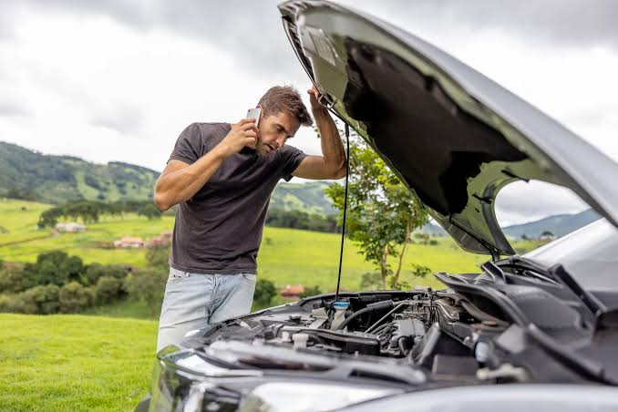 What Does Roadside Assistance Cover?