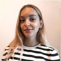 Laura Batzel's Instagram, Twitter & Facebook