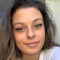 80+ perfiles de «Camille Fabre»