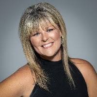 Susan Halfacre's Instagram, Twitter & Facebook