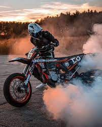 Pin On Motorbikers