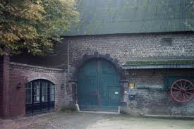 Wir freuen uns auf die umsetzung ihrer wünsche. Datei 30 Hulsdonkerhof Zum Haus Hulsdonk 31 Willich Jpg Wikipedia