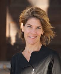 Courtney Watkins's Instagram, Twitter & Facebook