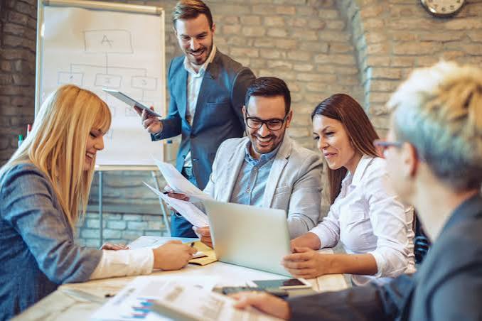 Virtual Icebreakers Perfect for all kinds of Meetings. 30 quick ideas!