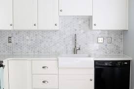 Here are the diy tricks that will make your tiling project go smoothly, plus where we found our modern hexagon tile and how to work with unusual tile shapes. How To Install A Marble Hexagon Tile Backsplash Abby Lawson