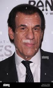 Robert Coffie's Instagram, Twitter & Facebook