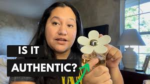 Amazon.com : Marc Jacobs Daisy Love Perfume for Women Mini EDT Splash 0.13  Ounce : Beauty & Personal Care