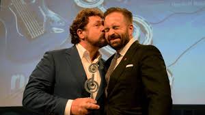 Michael crawford, michael ball, paul nicholas, sarah brightman, dave willetts, elaine paige, and the cast of les misérables, 42nd street, cats, anything goes, phantom of the opera, chess, me & my girl. Who Is Michael Ball We Reveal The Musical Theatre Star S Songs Family And Net Classic Fm