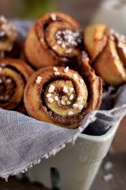 Kanelbullar Kanelbulle Schwedische Zimtschnecken Swedish Cinnamon Rolls Rezept Schwedische Zimtschnecken Lebensmittel Essen Zimtschnecken