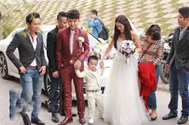 Diễn viên hà trí quang háo hức sắm iphone. NgÆ°á»i Vá»£ Bi áº©n Cá»§a Hot Boy Hiá»n Lanh Nháº¥t Nháº­t Ky Vang Anh