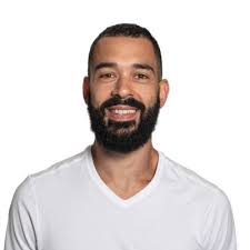 The best part about being a designer is that I have the opportunity to work  with a broad range of clients & friends. My 9-5 job is all things design at  Heirloom,