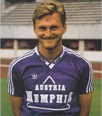 Pvnbgxrttqdtmm Ralph hasenhüttl (born 9 august 1967) is an austrian football manager and former player.
