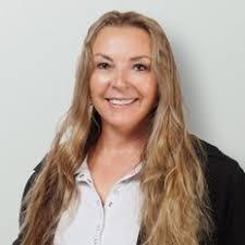 Kara Randolph's Instagram, Twitter & Facebook