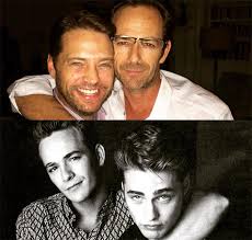 O ator luke perry, atualmente no ar no papel de fred andrews, o pai de archie em riverdale perry era também conhecido internacionalmente pelo papel de dylan mckay na série beverly hills, 90210. Jason Priestley Faz Emocionante Homenagem A Luke Perry Apos A Morte Do Ator Muita Dor Estrelando
