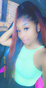 Renae Holliday's Instagram, Twitter & Facebook