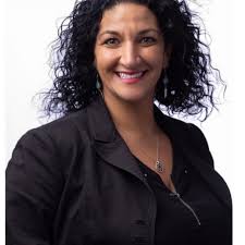 Bloomin' Brands, Inc. is proud to celebrate Jeni Lacey, Managing Partner &  JVP Intern, Outback Steakhouse, who started her career with the company 16  years ago as a Server. We asked Jeni,