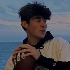 Blake Manning's Instagram, Twitter & Facebook