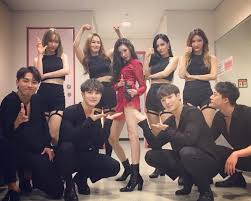 Sunmi S Backup Dancers Recently Gain Attention For Their Amazing Visuals Soompi Dancer Kpop Girls Dancers Outfit