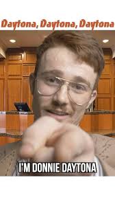 If you need representation, don’t call this guy, I don’t trust him. I don’t  even think that’s his real name and his hair is definitely a wig! He’s  fighting a losing battle @donnie.daytona