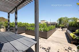 Nathan buckley was born on july 26, 1972 in northern territory, australia. Freedomroo Madeleine West And Shannon Bennett Make A 7million Profit On Melbourne Mansion Australiannewsreview