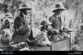 The Prince of Wales tiger shooting in Nepal, the Indian Tour, 1921. Artist: Unknown - Album alb3941961