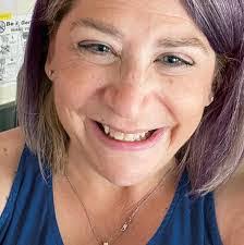 Annette Petrone's Instagram, Twitter & Facebook