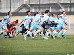 山口県 中学サッカー2020年度秋季新人大会 高川学園中学校が優勝 新メンバーによる最初の県大会となる新人大会。 2020年度山口県中学サッカー競技（秋季大会）は、2020年10月3日（土）に開幕し、決勝戦. ä¸­å½æ°äººã¯é«å·å­¦å'ã é£è¦ Pkæ¦ã®æ« ç¬æ¸åã'æ¯ãåã ã²ã­ãµã«