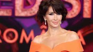 Read writing from mihaela radulescu on medium. Mihaela RÄƒdulescu Transformare Uimitoare Revine In ForÅ£Äƒ Cu O NouÄƒ InfÄƒÅ£isare Nu O Mai Recunosti Impact